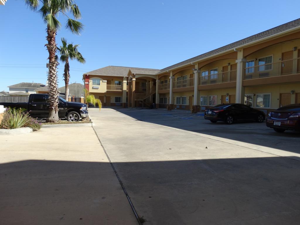 Regency Inn & Suites - Baytown Dış mekan fotoğraf