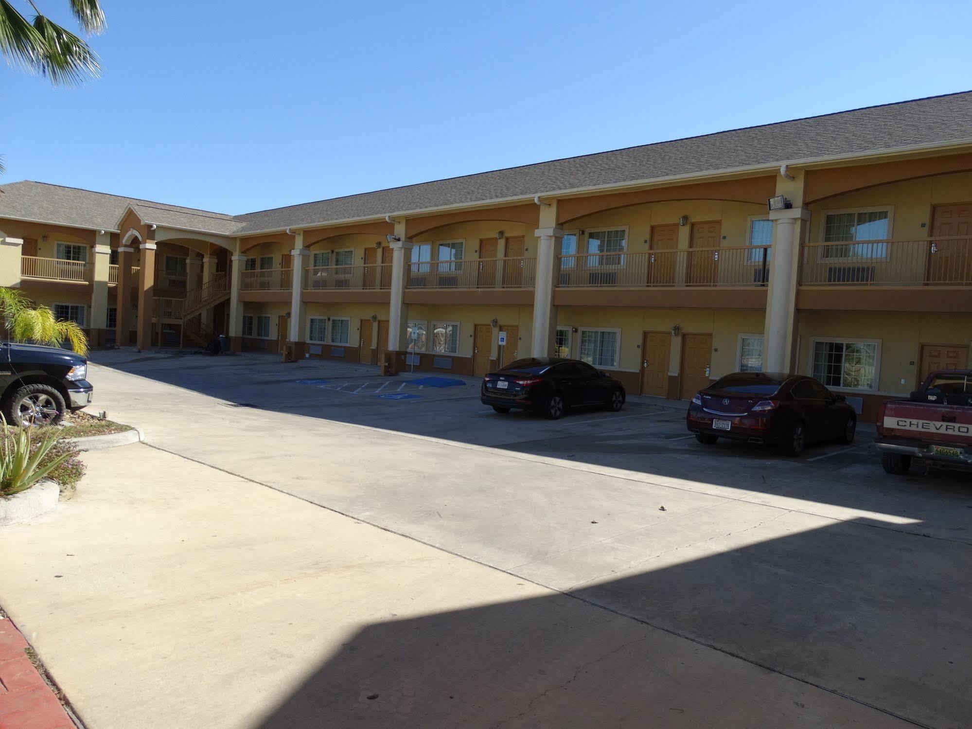 Regency Inn & Suites - Baytown Dış mekan fotoğraf