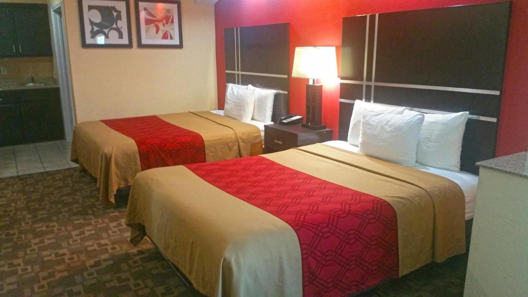Regency Inn & Suites - Baytown Dış mekan fotoğraf