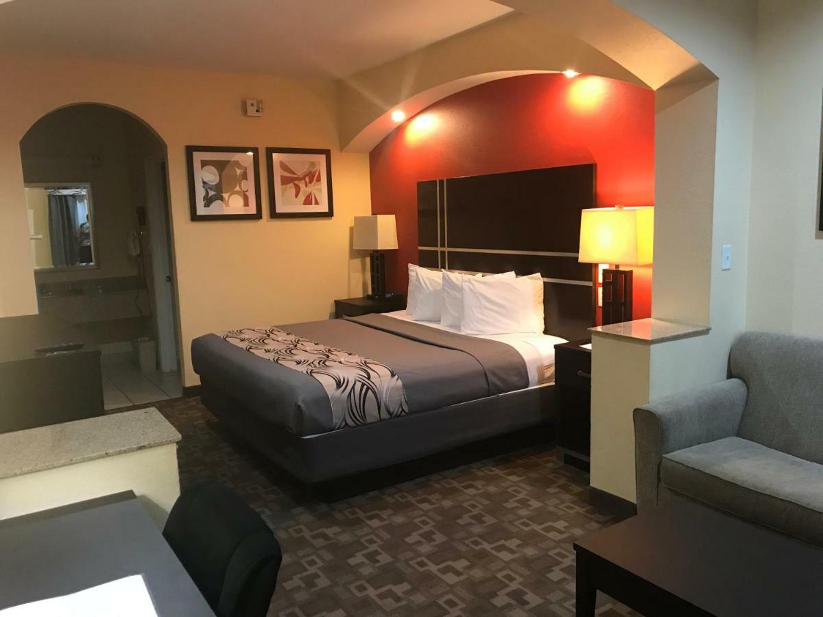 Regency Inn & Suites - Baytown Dış mekan fotoğraf