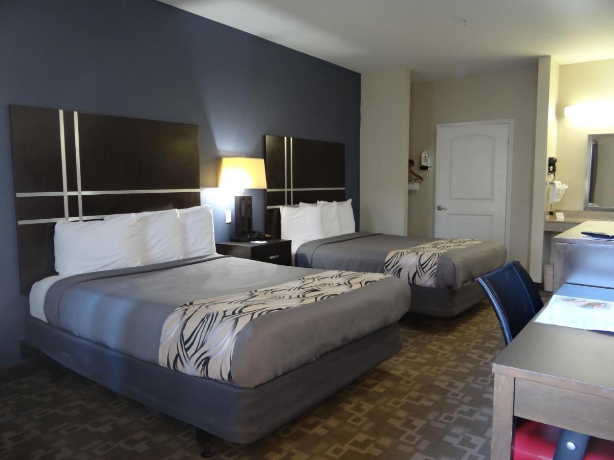 Regency Inn & Suites - Baytown Dış mekan fotoğraf